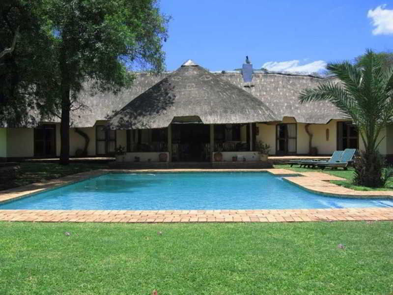 Mziki Safari Lodge Beestekraal  Exteriör bild