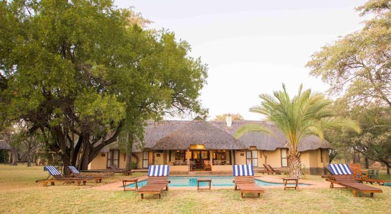 Mziki Safari Lodge Beestekraal  Exteriör bild