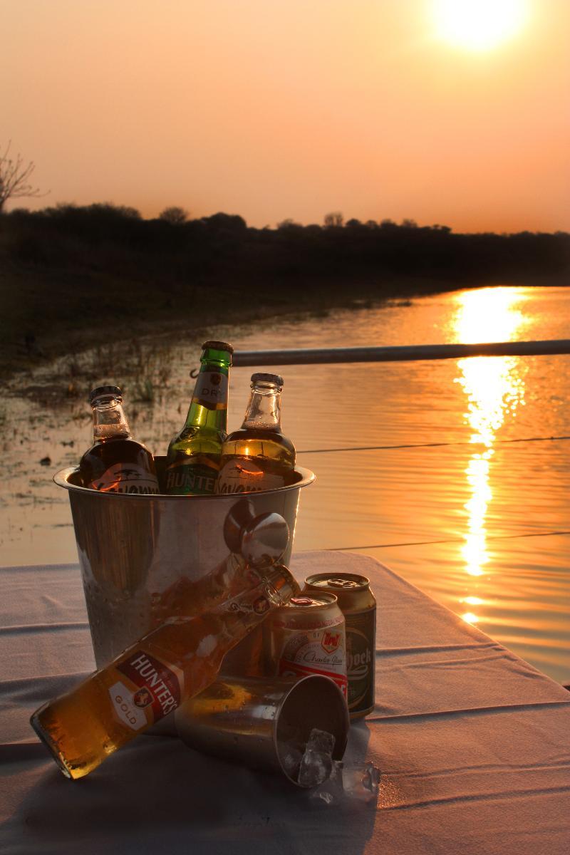 Mziki Safari Lodge Beestekraal  Exteriör bild
